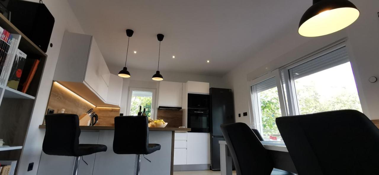 Apartman Perunika เซลเซ ภายนอก รูปภาพ