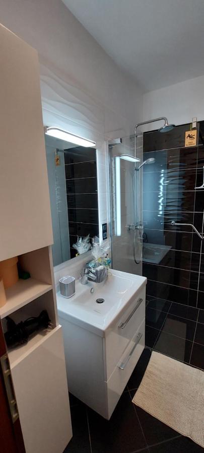 Apartman Perunika เซลเซ ภายนอก รูปภาพ